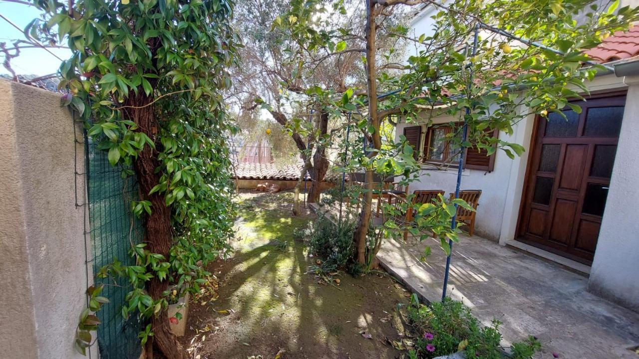 Apartman Kristina And Free Parking Mali Lošinj Dış mekan fotoğraf