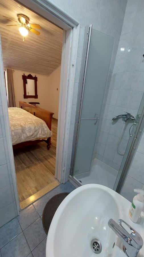 Apartman Kristina And Free Parking Daire Mali Lošinj Dış mekan fotoğraf