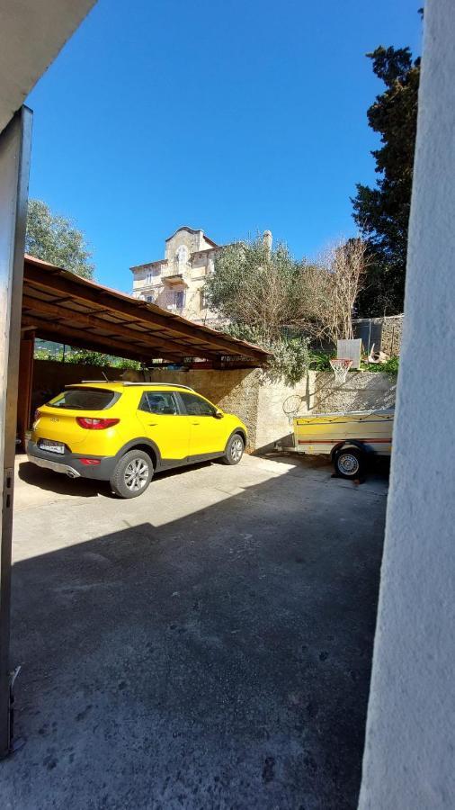 Apartman Kristina And Free Parking Mali Lošinj Dış mekan fotoğraf