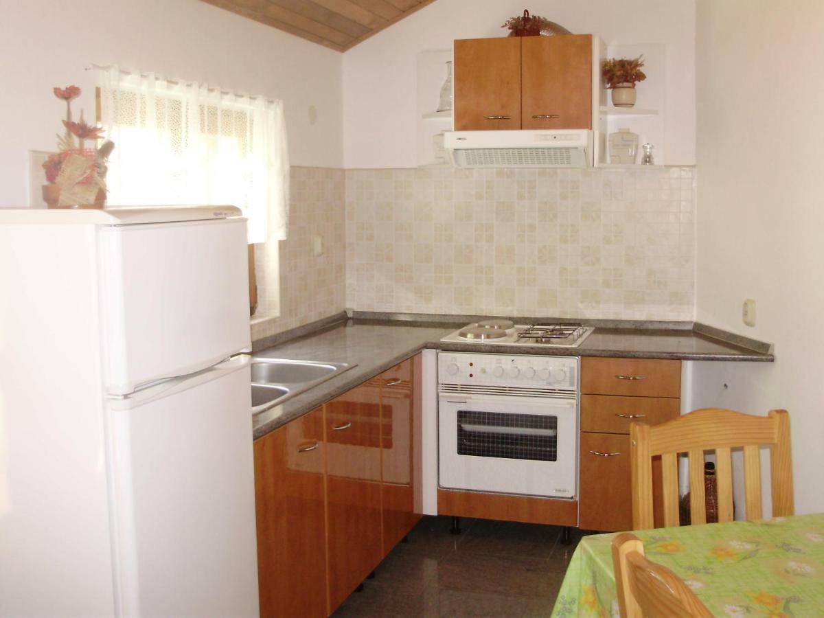 Apartman Kristina And Free Parking Mali Lošinj Dış mekan fotoğraf